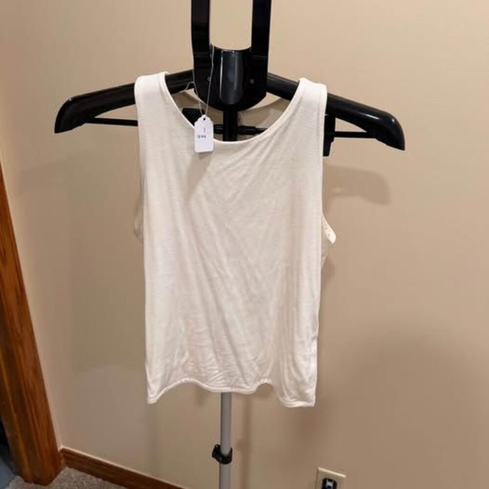 be cool Los Angeles White Tank Top, Size Medium